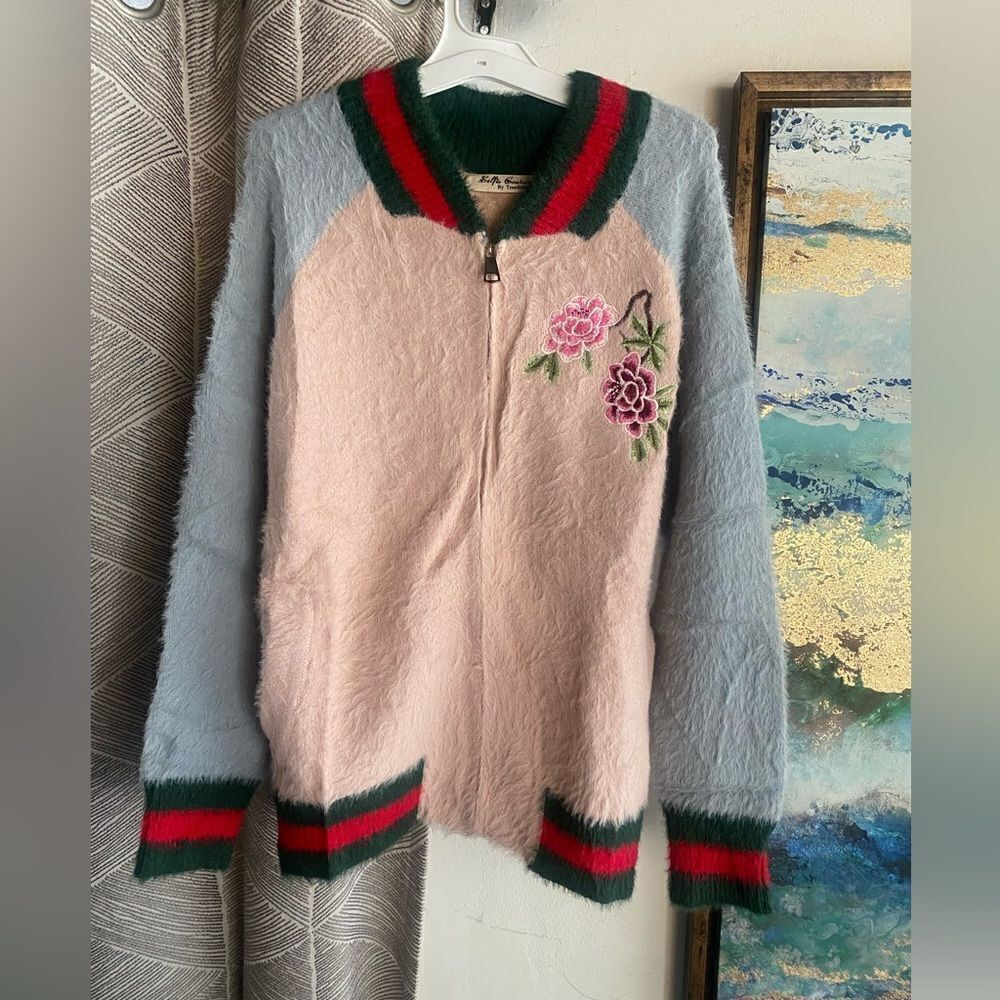 Selfie Couture Trendology Womens Sweater Sz S/M Colorblock Zípper Flowers NWT - Picture 5 of 17